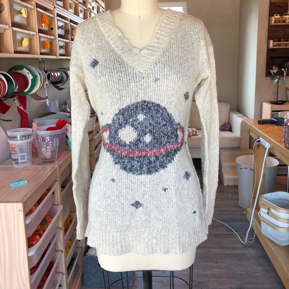 MODCLOTH SLOUCHY SPACE SATURN SWEATER - Picture 1 of 3